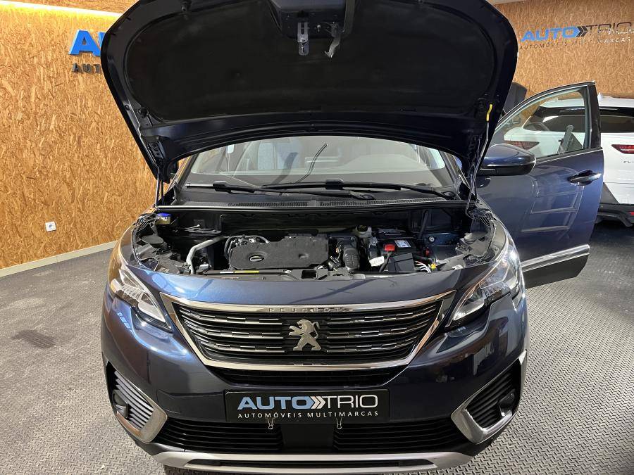 peugeot-5008-2018-diesel-1499cc