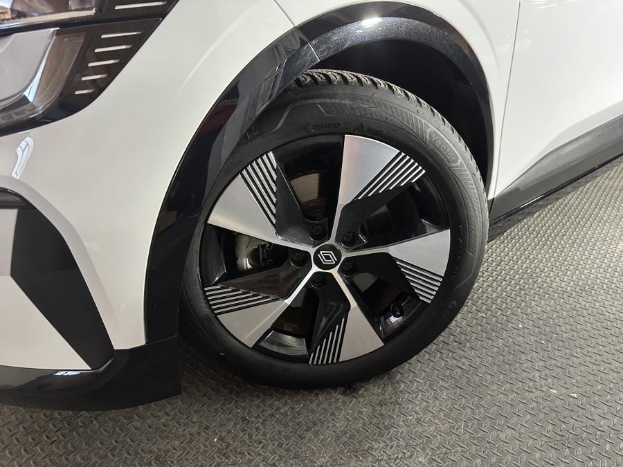 renault-megane-e-tech-2022-eletrico-0cc
