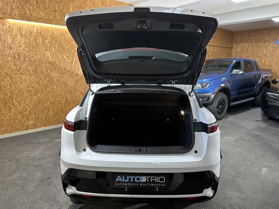 renault-megane-e-tech-2022-eletrico-0cc