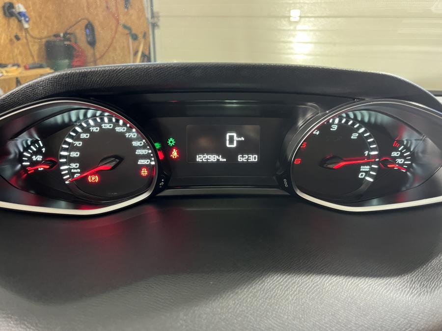 peugeot-308-2019-diesel-1499cc