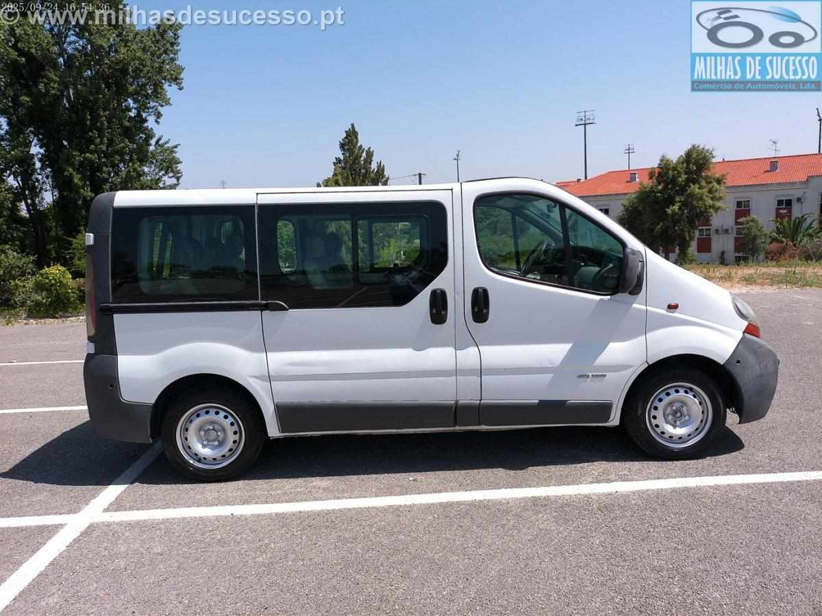renault-trafic-1-9-dci-2002-diesel-1870cc