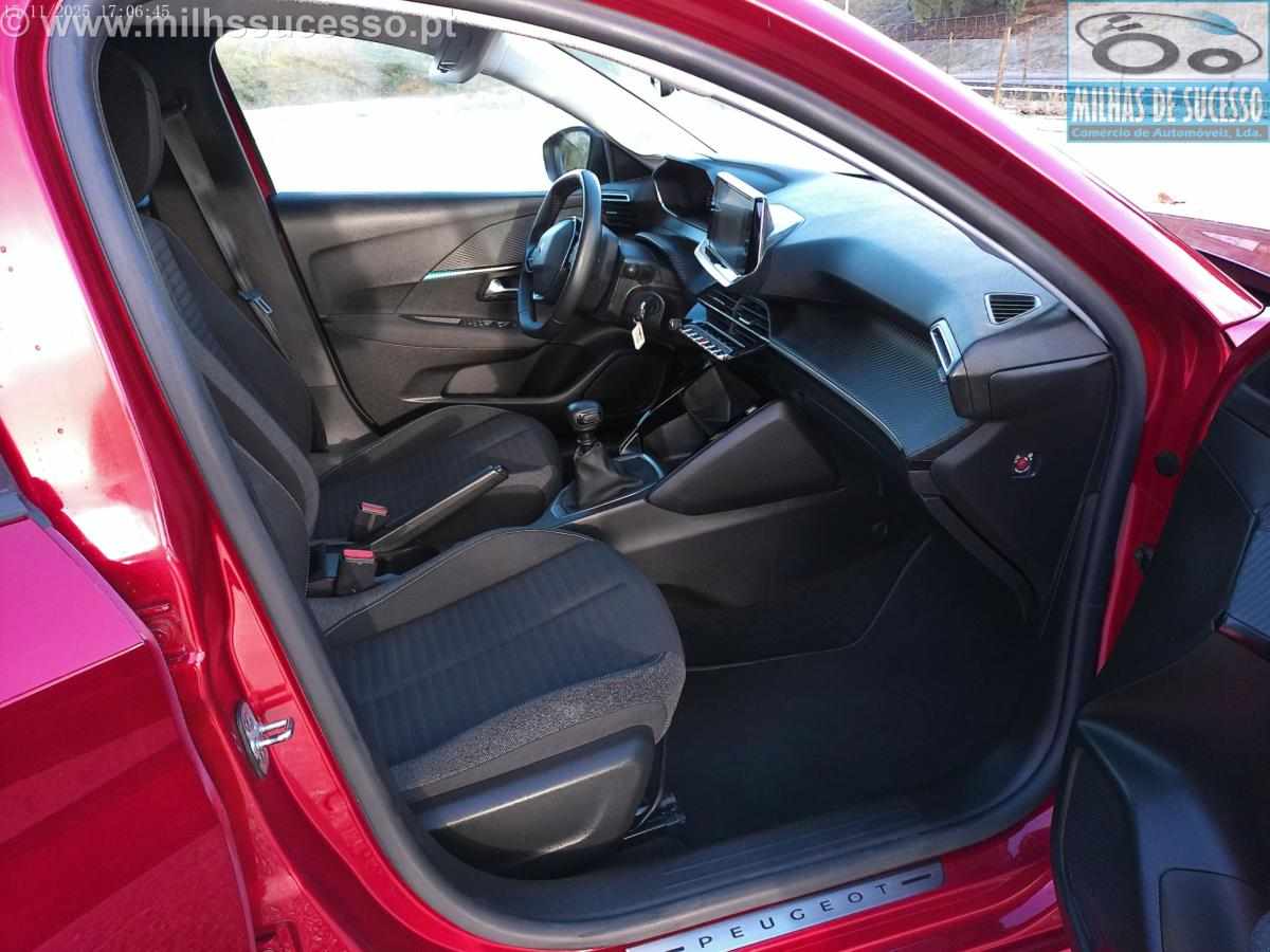 peugeot-208-2021-gasolina-1199cc
