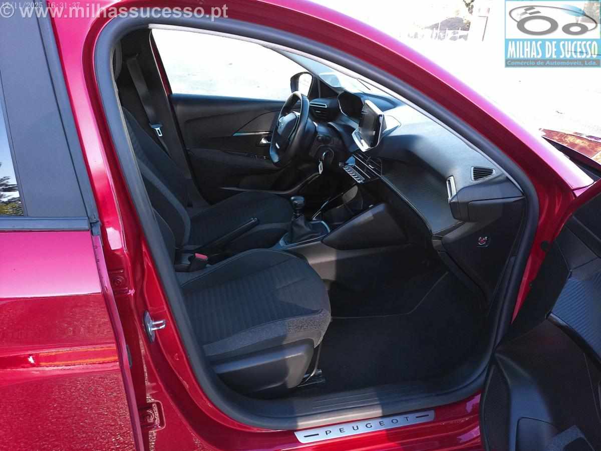peugeot-208-2021-gasolina-1199cc