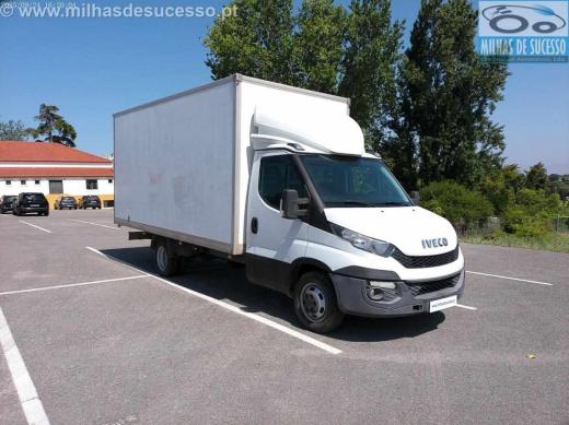 iveco-daily-2-3-145cv-2015-diesel-2287cc