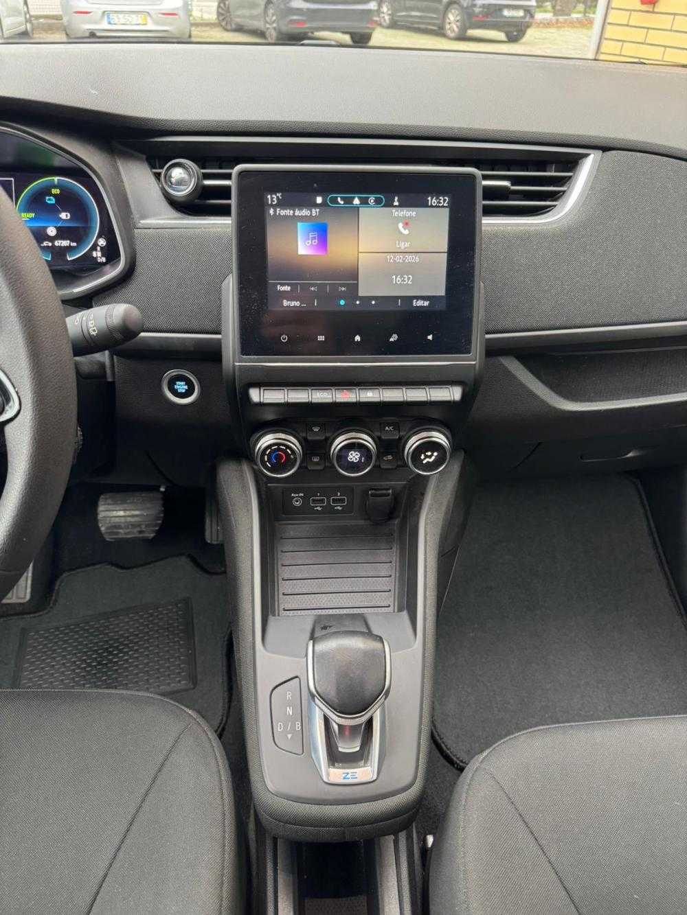 renault-zoe-2022-eletrico-0cc