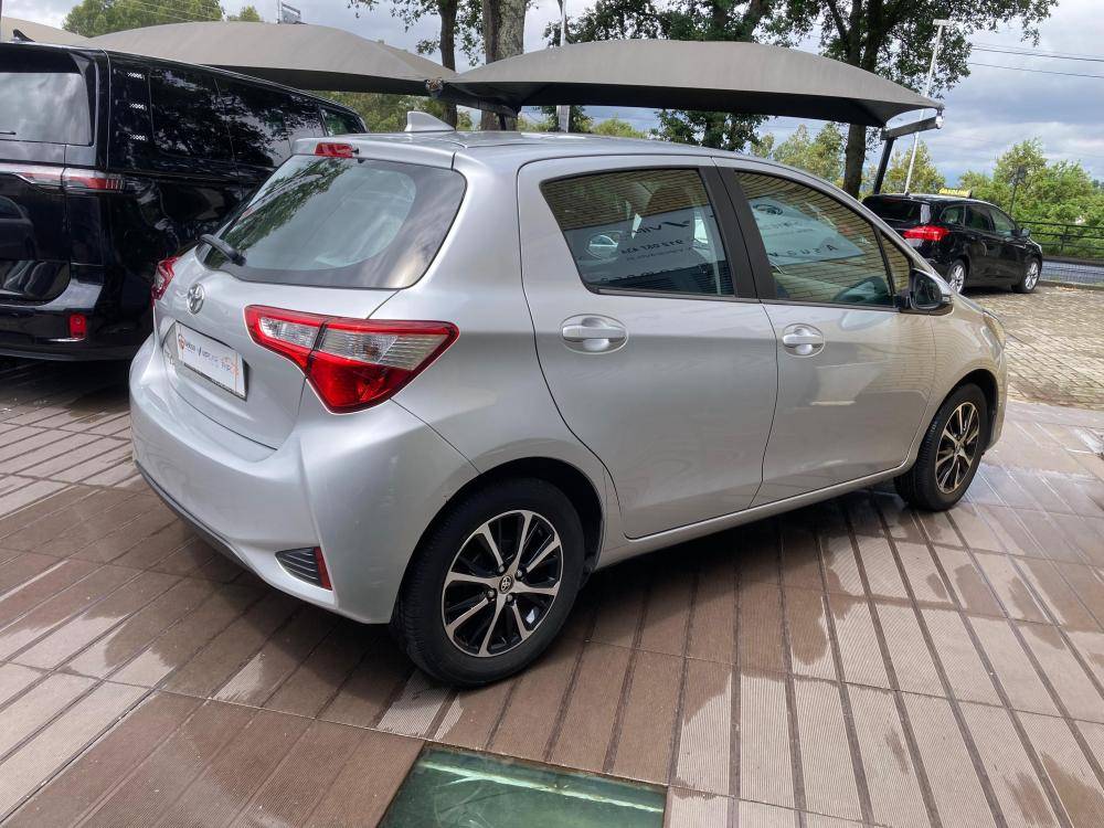 toyota-yaris-2020-gasolina-998cc