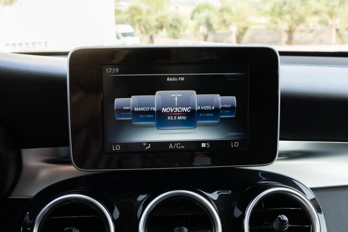 mercedes-benz-glc-250-d-4matic-2015-diesel-2143cc