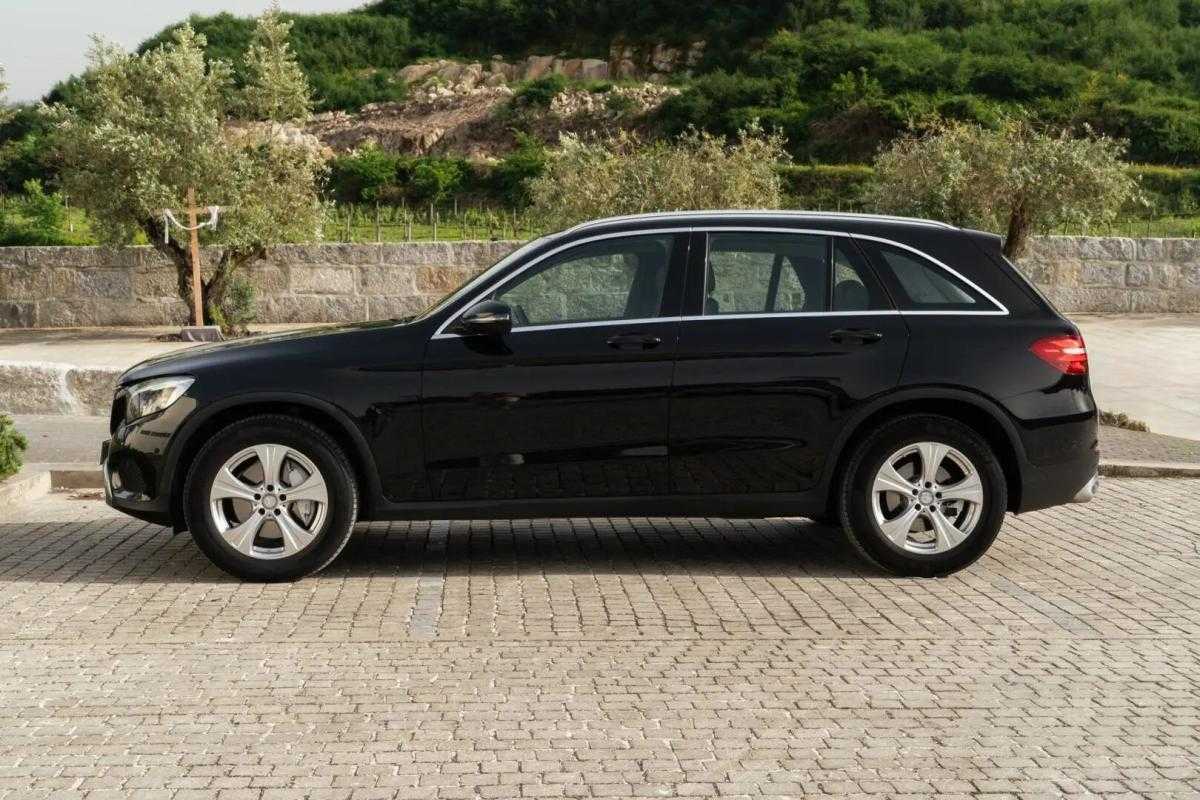 mercedes-benz-glc-250-d-4matic-2015-diesel-2143cc