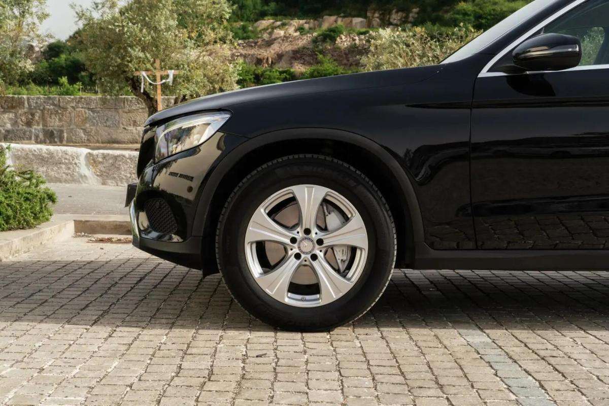 mercedes-benz-glc-250-d-4matic-2015-diesel-2143cc