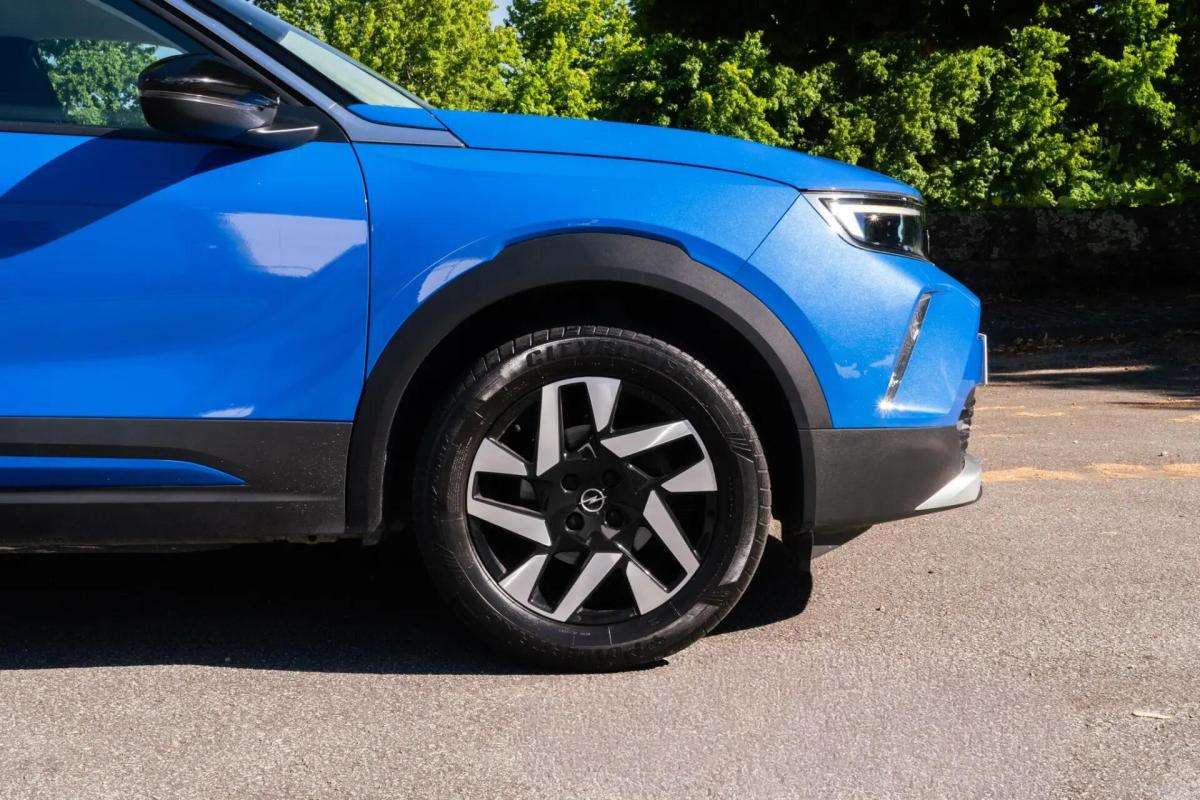 opel-mokka-2023-gasolina-1199cc