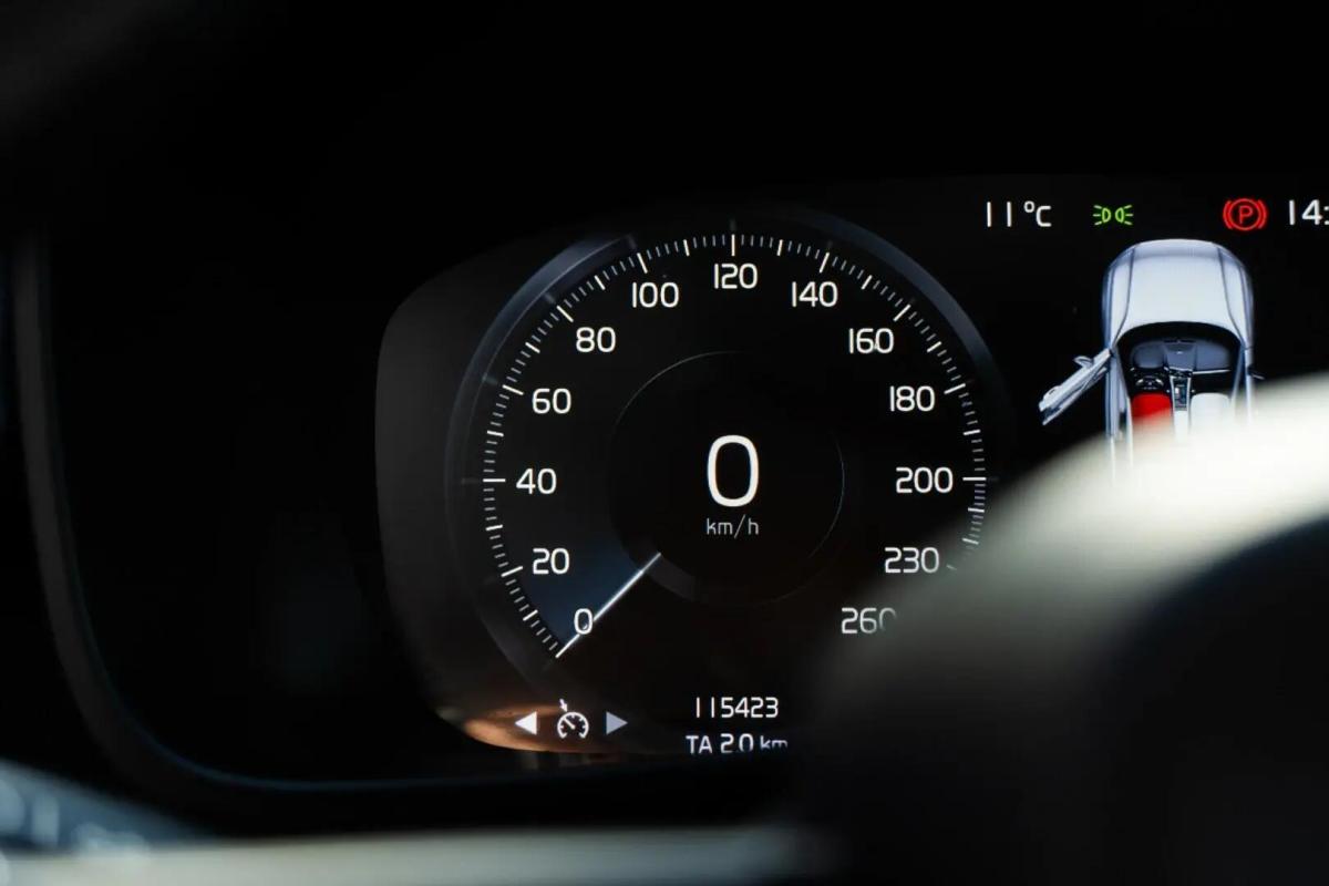 volvo-xc40-2019-gasolina-1477cc