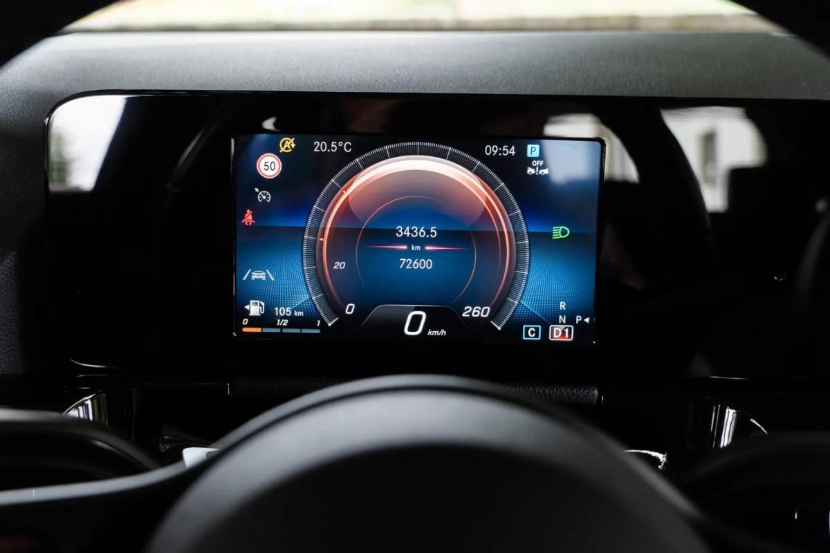 mercedes-benz-gla-2022-gasolina-1332cc