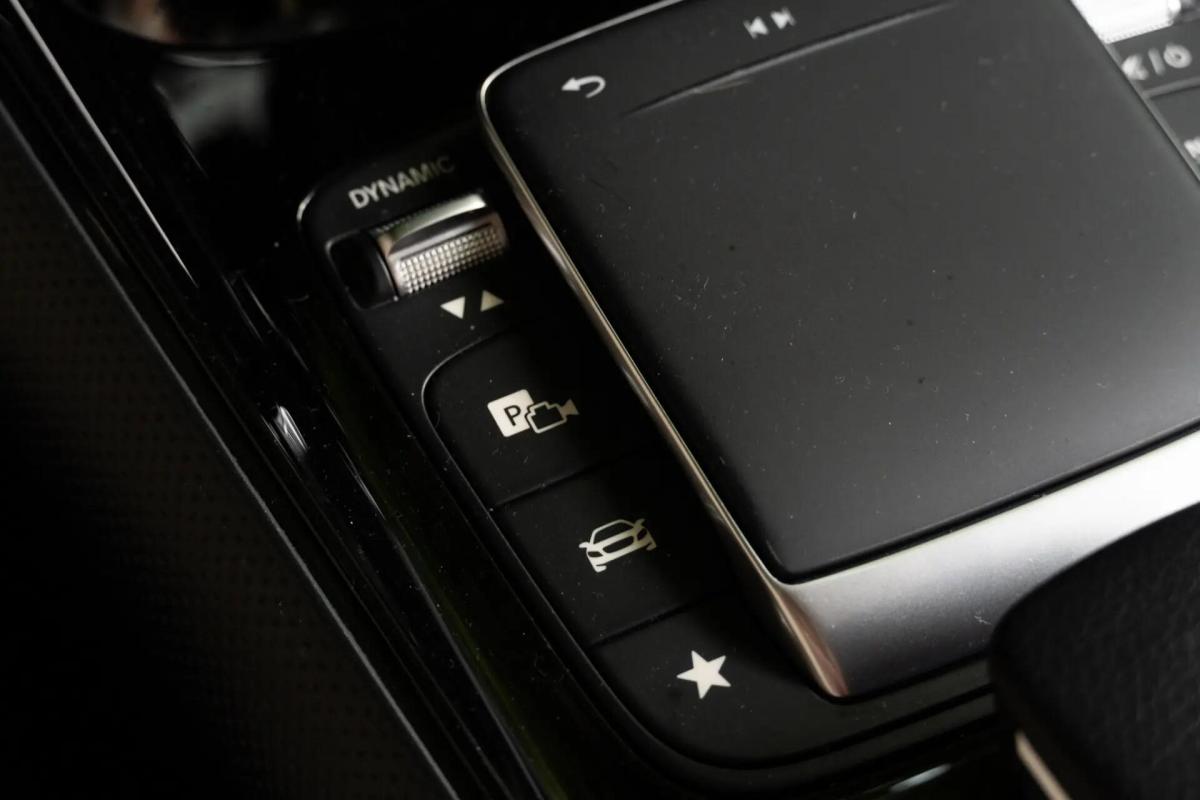 mercedes-benz-gla-2022-gasolina-1332cc