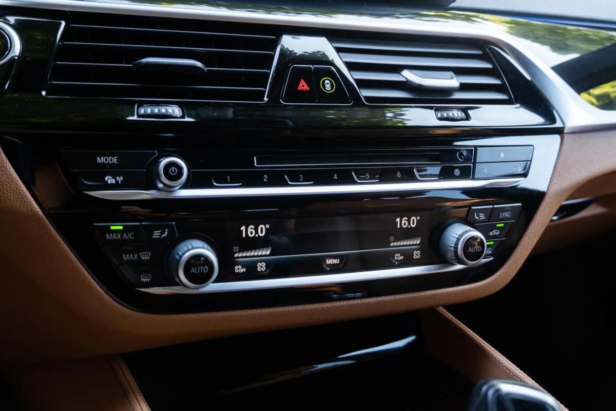 bmw-serie-5-520d-touring-2018-diesel-1995cc