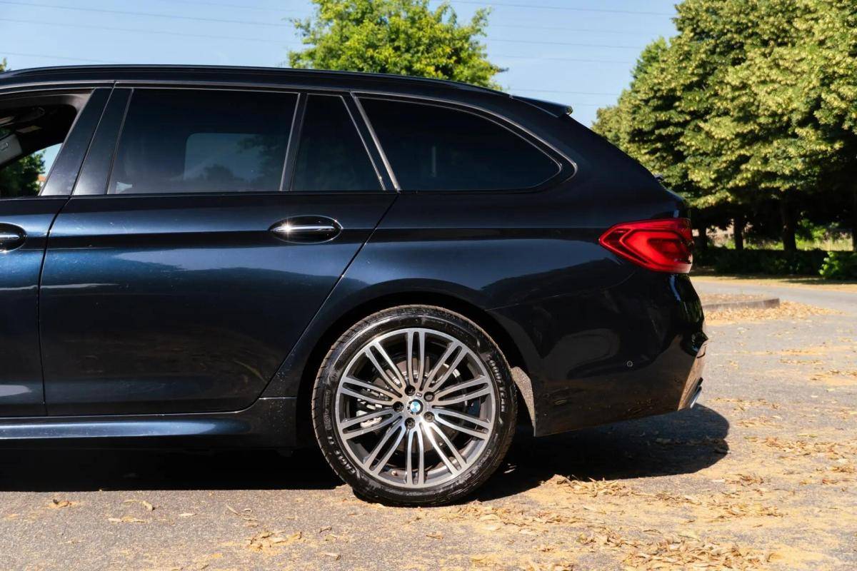 bmw-serie-5-520d-touring-2018-diesel-1995cc