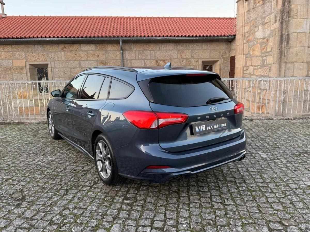 ford-focus-sw-2021-diesel-1499cc