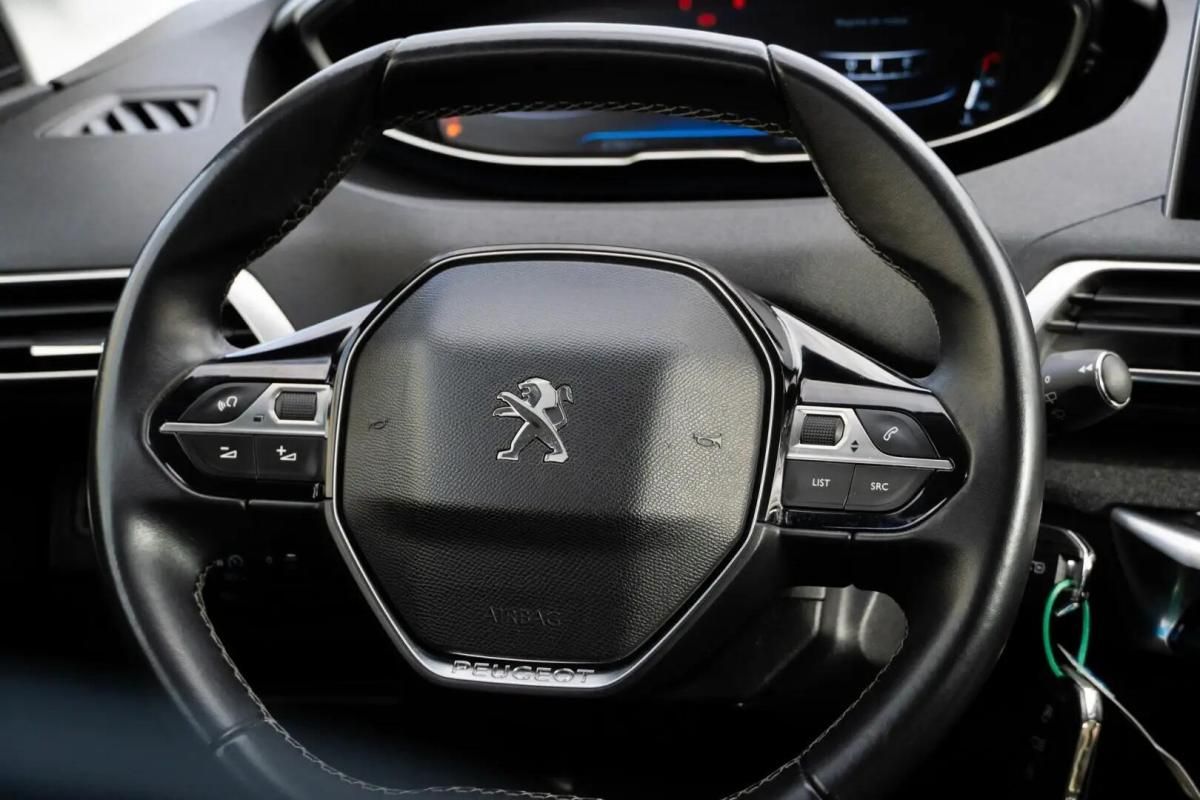 peugeot-3008-2018-gasolina-1199cc