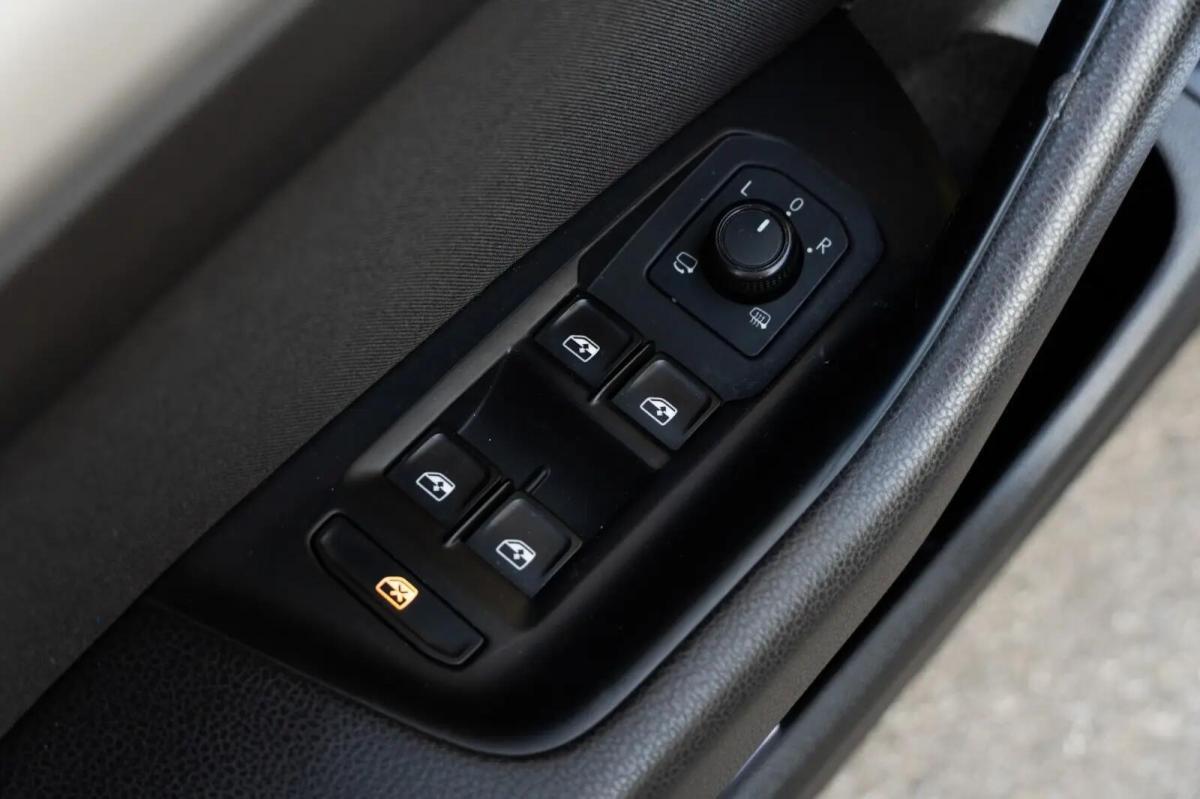 volkswagen-passat-variant-2015-diesel-1598cc