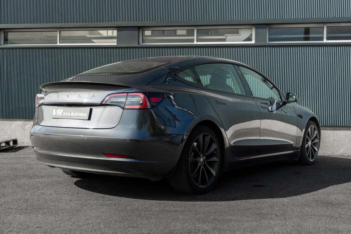 tesla-model-3-2019-eletrico-0cc
