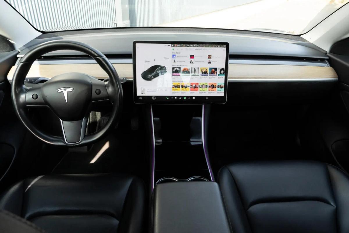 tesla-model-3-2019-eletrico-0cc