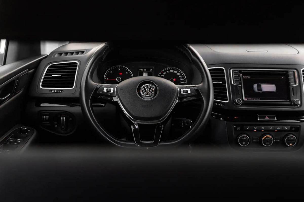 volkswagen-sharan-2019-diesel-1968cc