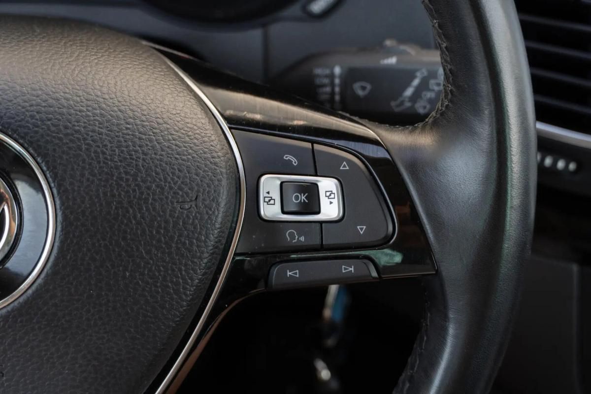volkswagen-sharan-2019-diesel-1968cc