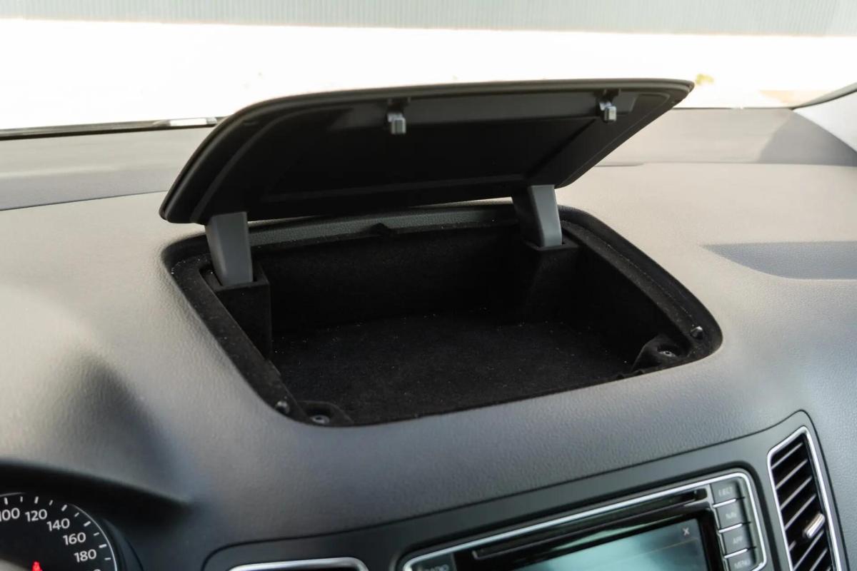volkswagen-sharan-2019-diesel-1968cc