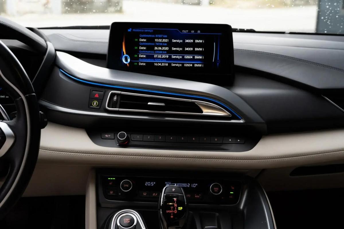 bmw-i8-2015-hibrido-a-gasolina-1499cc