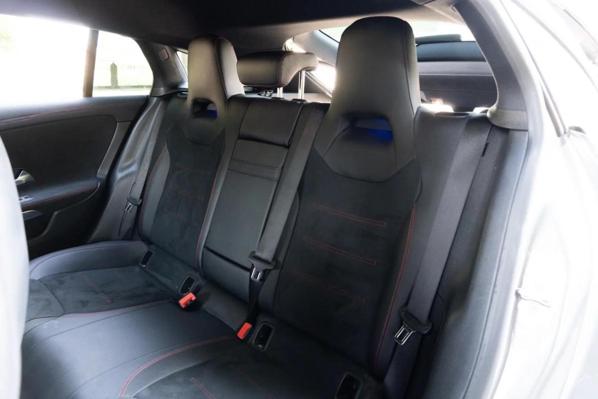 mercedes-benz-cla-180-amg-auto-2020-diesel-1461cc