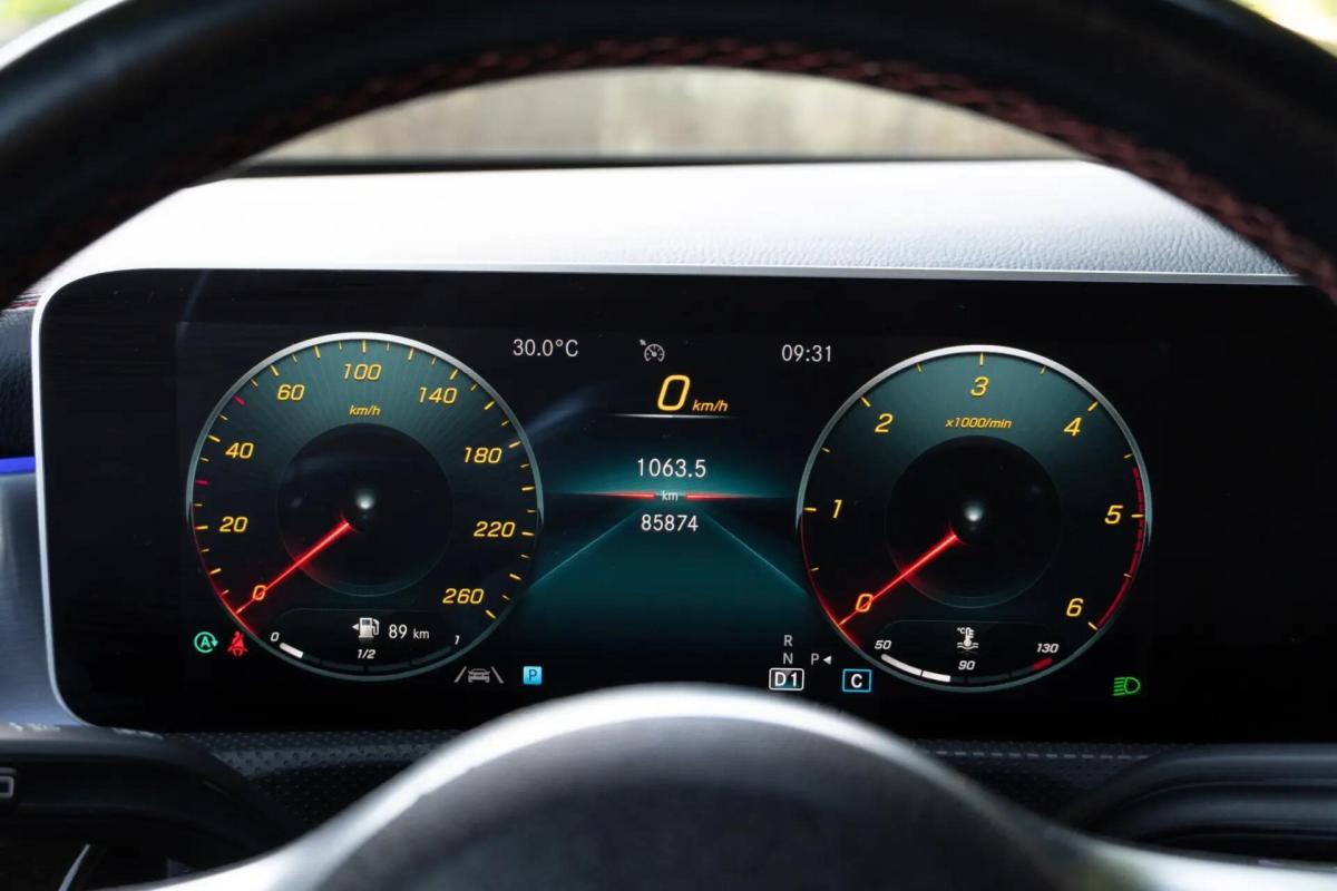 mercedes-benz-cla-180-amg-auto-2020-diesel-1461cc