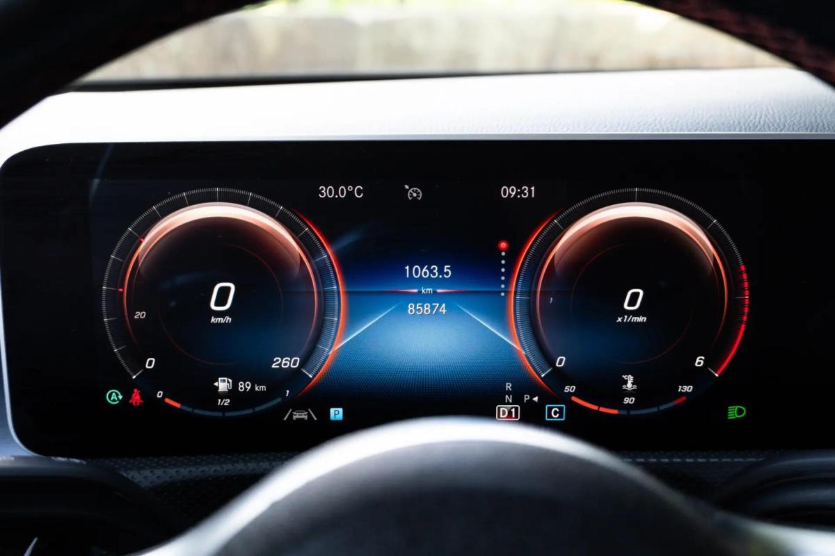 mercedes-benz-cla-180-amg-auto-2020-diesel-1461cc