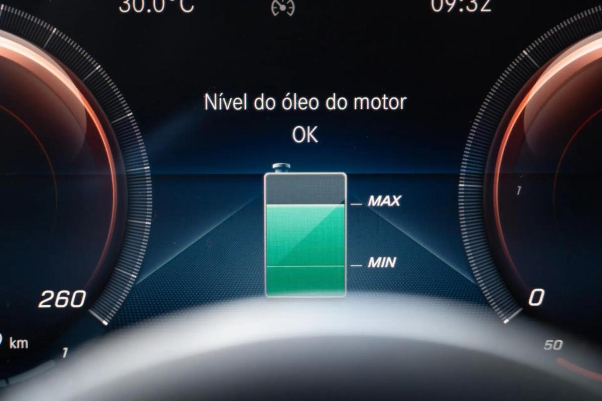 mercedes-benz-cla-180-amg-auto-2020-diesel-1461cc