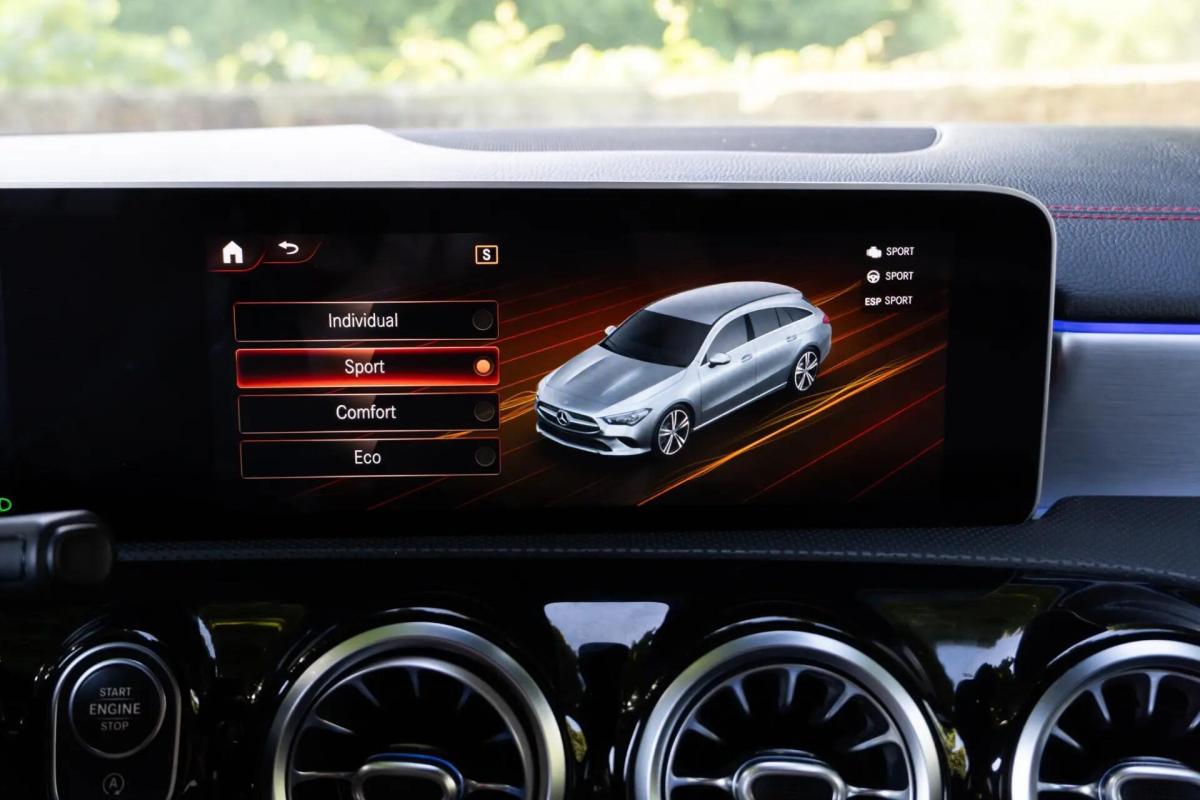 mercedes-benz-cla-180-amg-auto-2020-diesel-1461cc