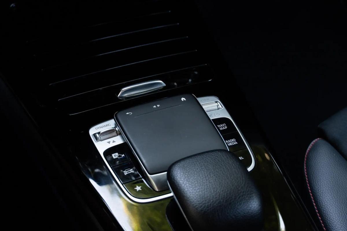 mercedes-benz-cla-180-amg-auto-2020-diesel-1461cc