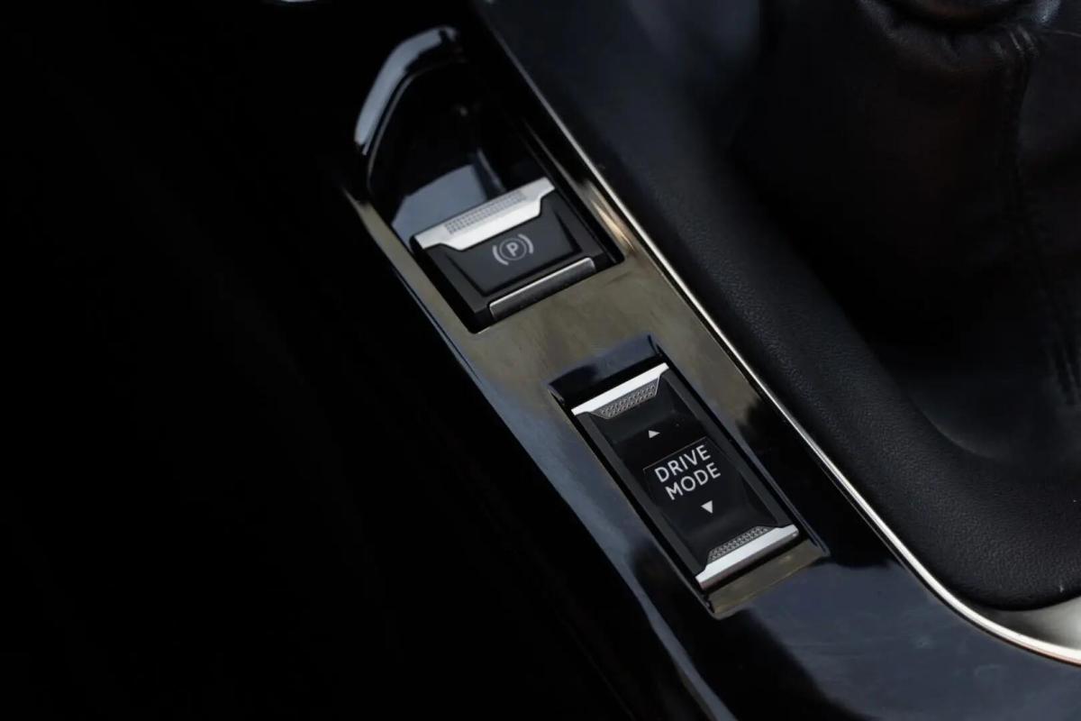 peugeot-508-sw-2019-diesel-1499cc