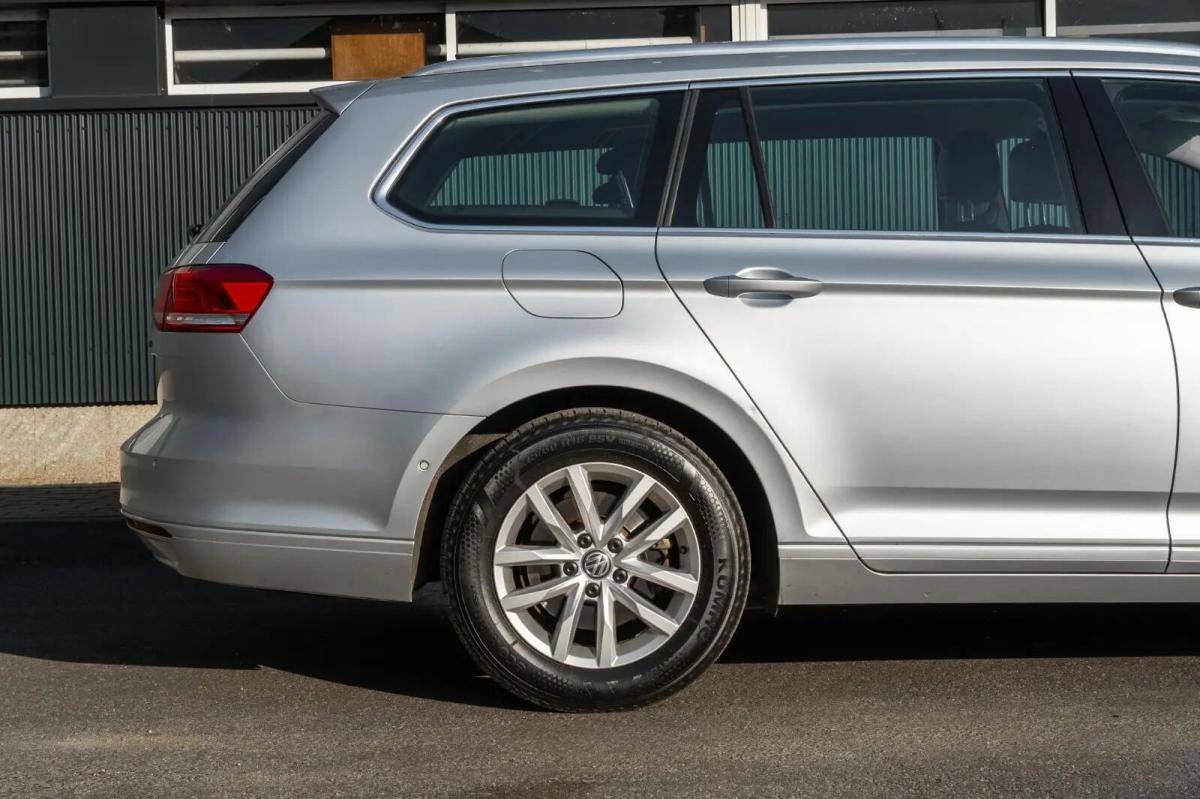 volkswagen-passat-variant-2015-diesel-1598cc