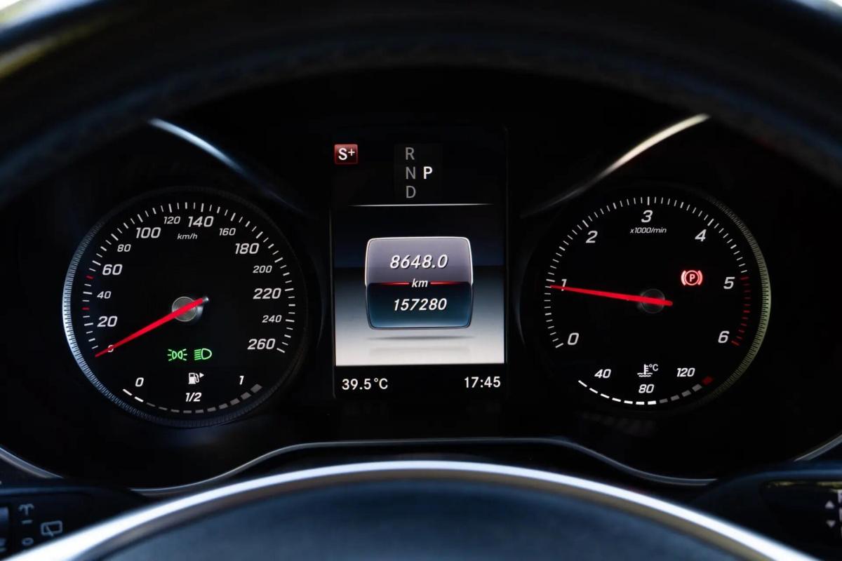 mercedes-benz-glc-250-d-4matic-2016-diesel-2143cc