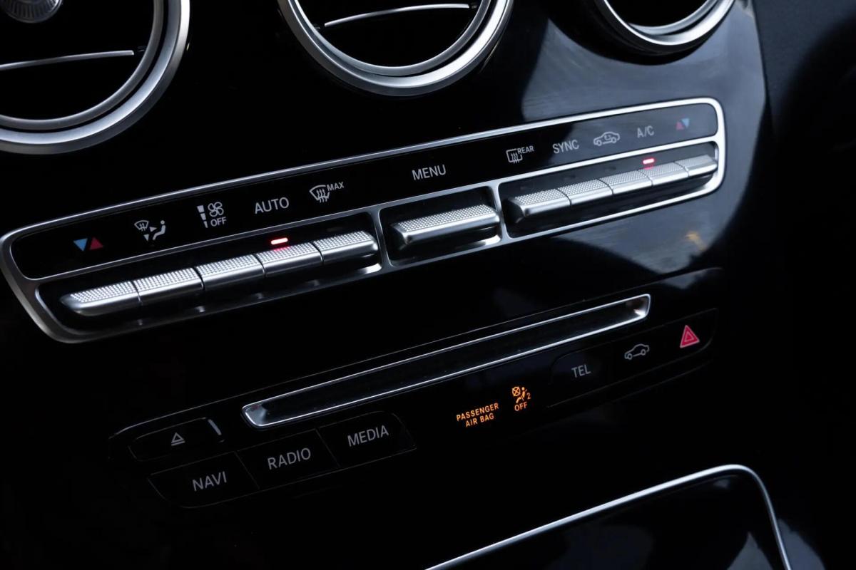 mercedes-benz-glc-250-d-4matic-2016-diesel-2143cc