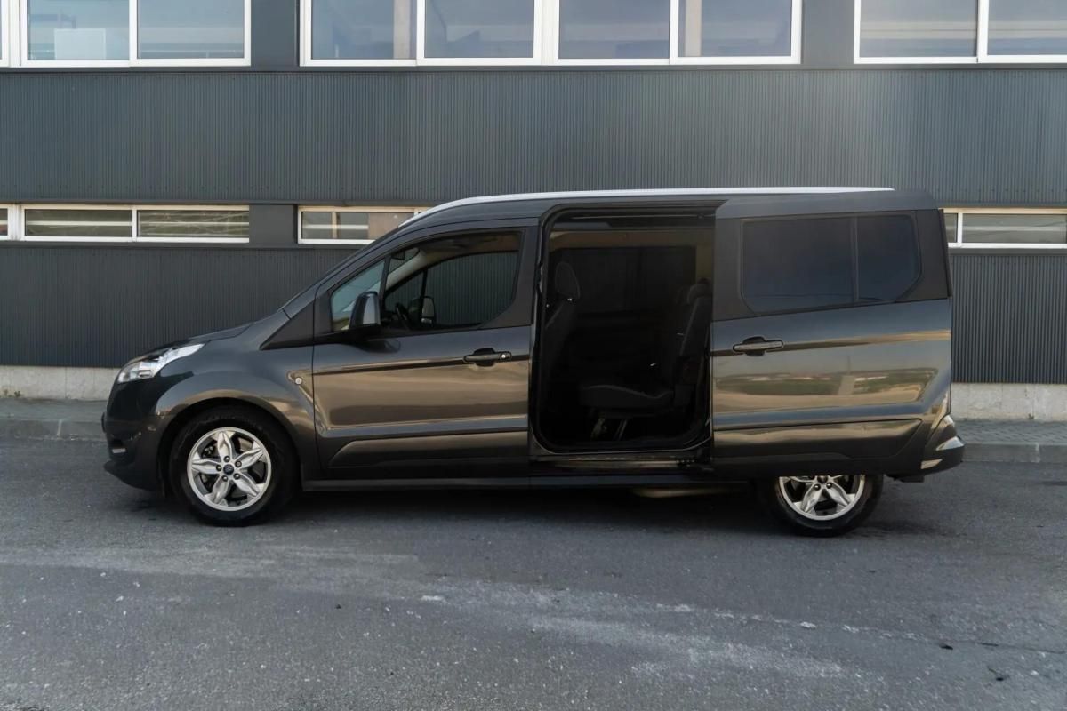 ford-tourneo-connect-2017-diesel-1560cc