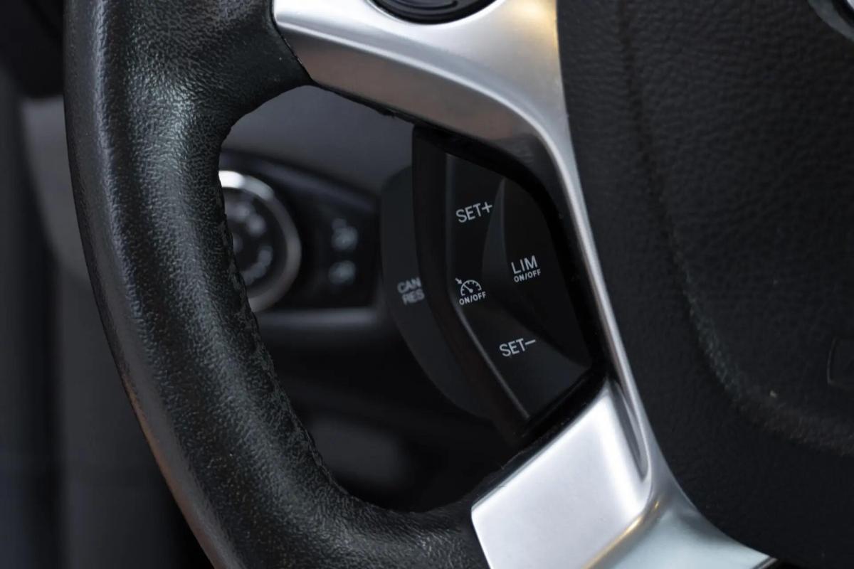 ford-tourneo-connect-2017-diesel-1560cc