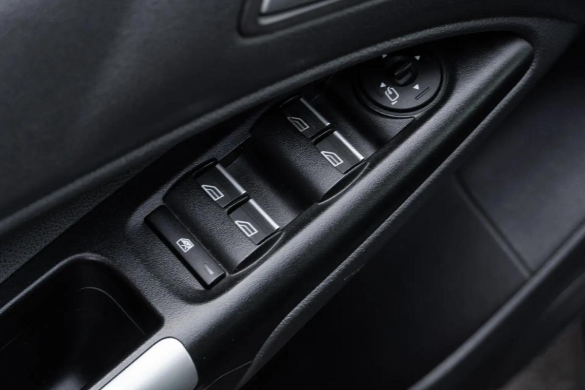 ford-tourneo-connect-2017-diesel-1560cc
