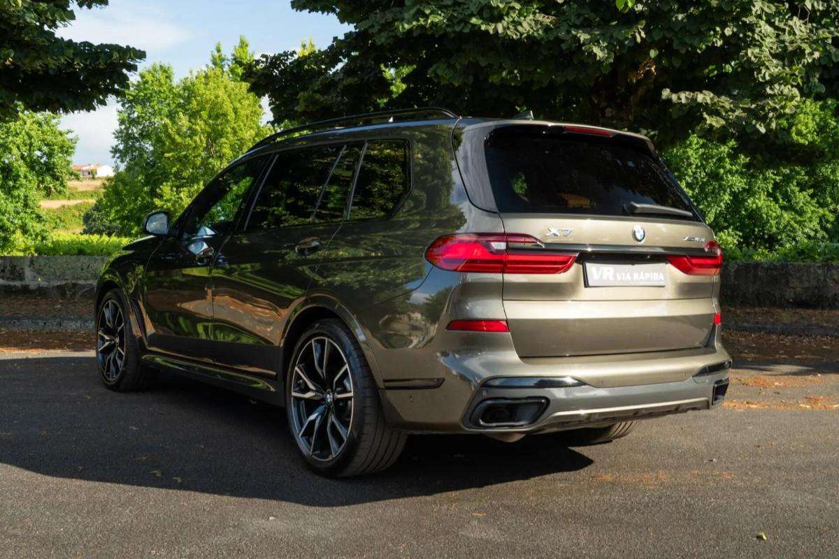 bmw-x7-xdrive40d-2022-diesel-2993cc