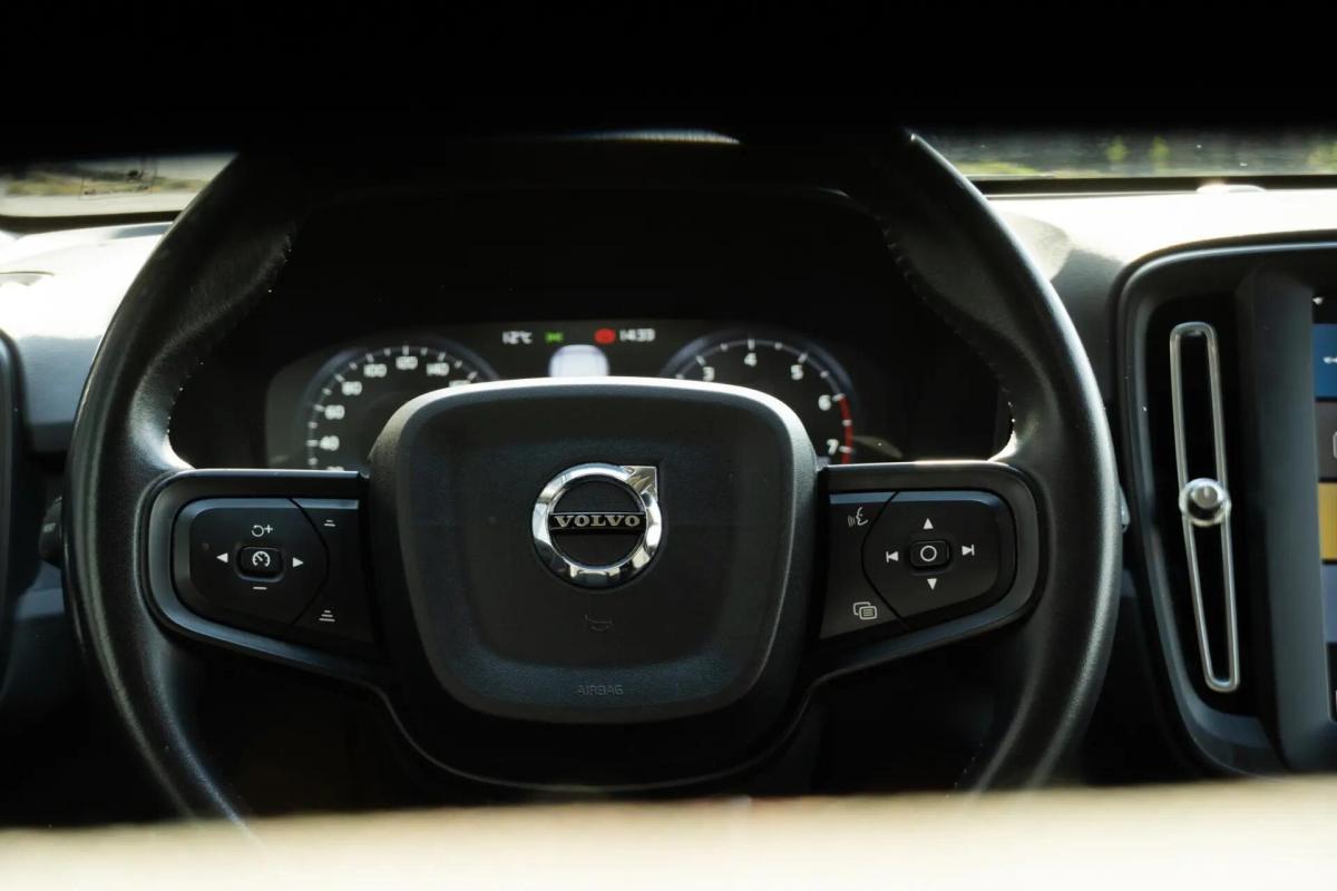 volvo-xc40-2018-diesel-1969cc