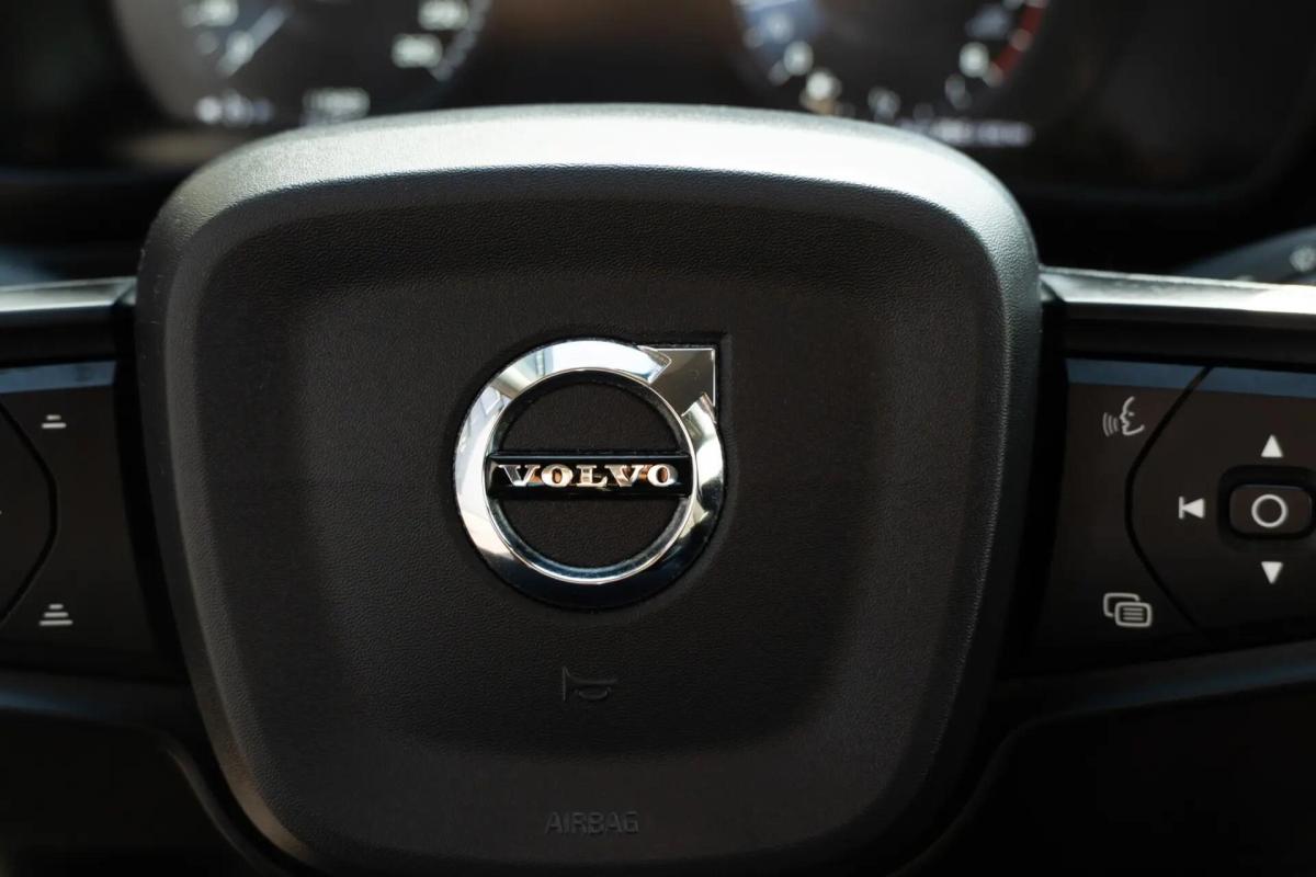 volvo-xc40-2018-diesel-1969cc