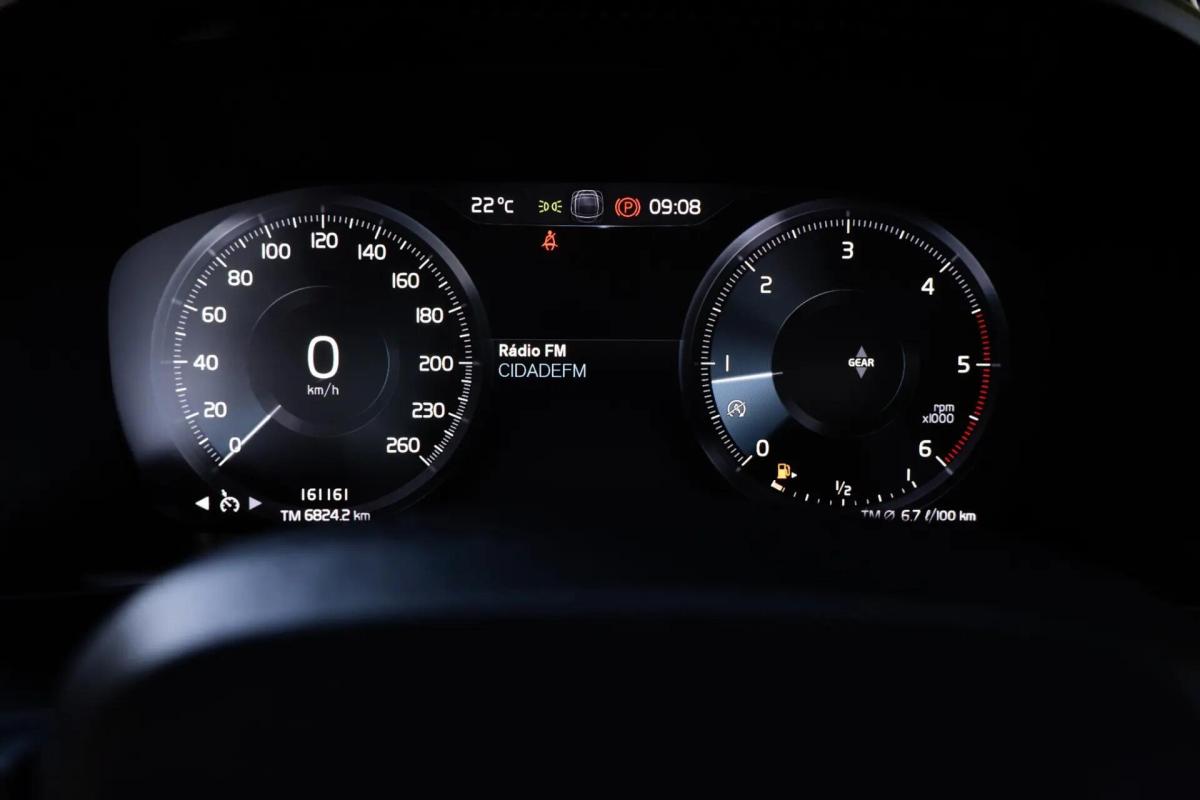 volvo-xc40-2018-diesel-1969cc