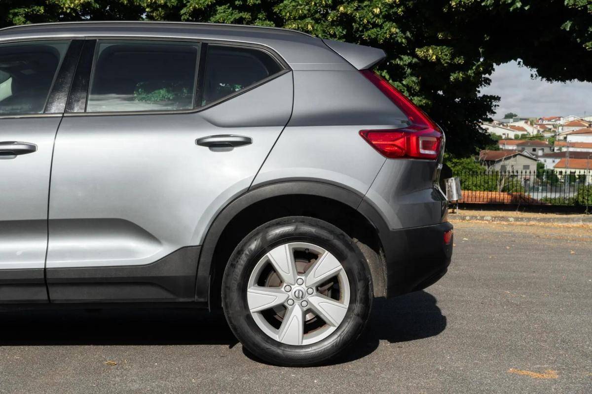 volvo-xc40-2018-diesel-1969cc