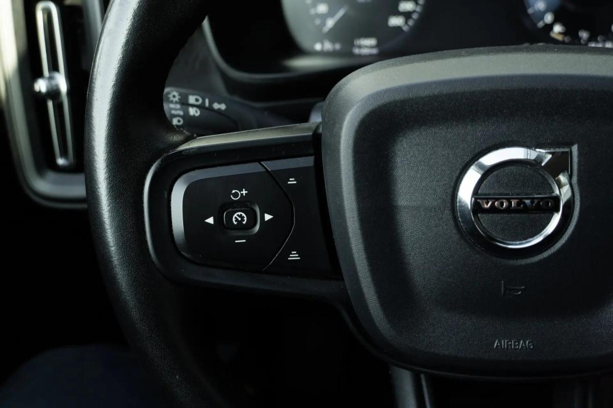 volvo-xc40-2018-diesel-1969cc