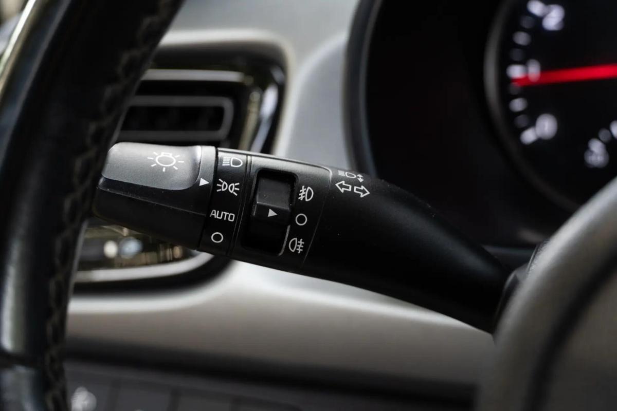 kia-rio-2022-gasolina-998cc