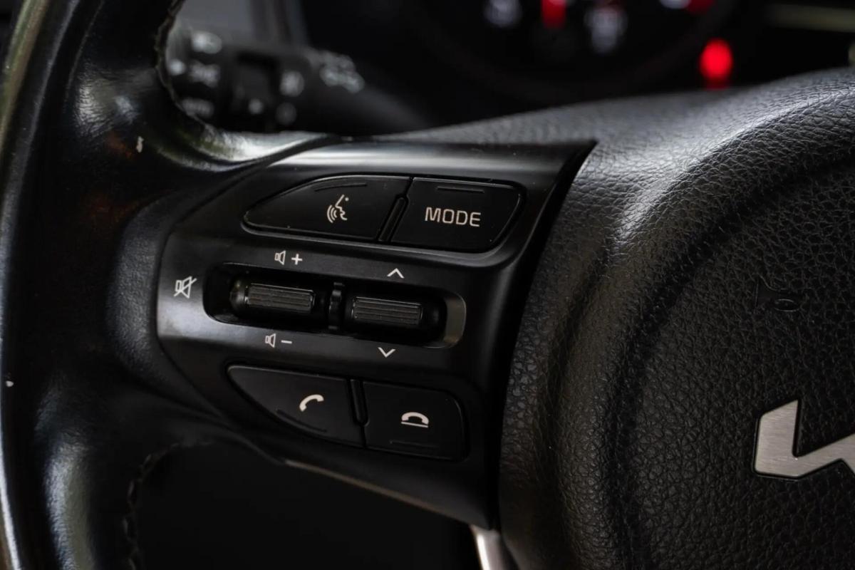 kia-rio-2022-gasolina-998cc