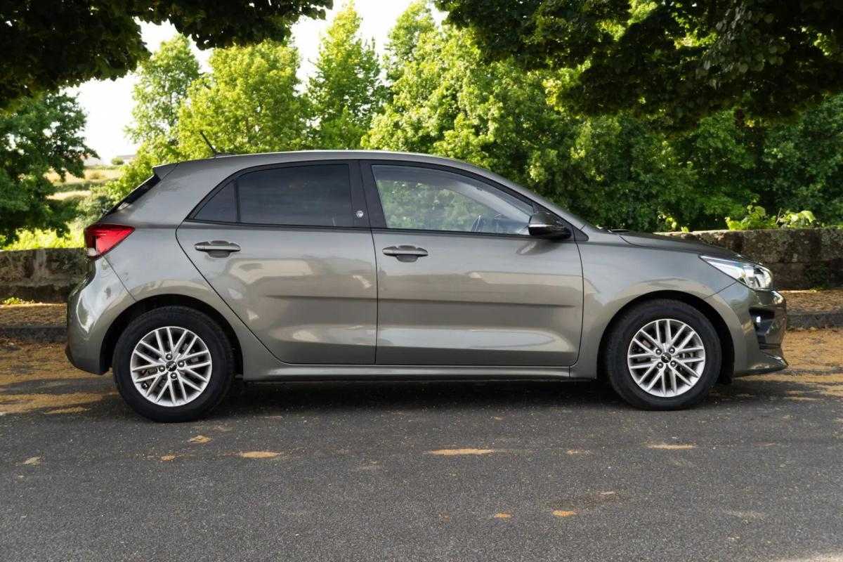 kia-rio-2022-gasolina-998cc